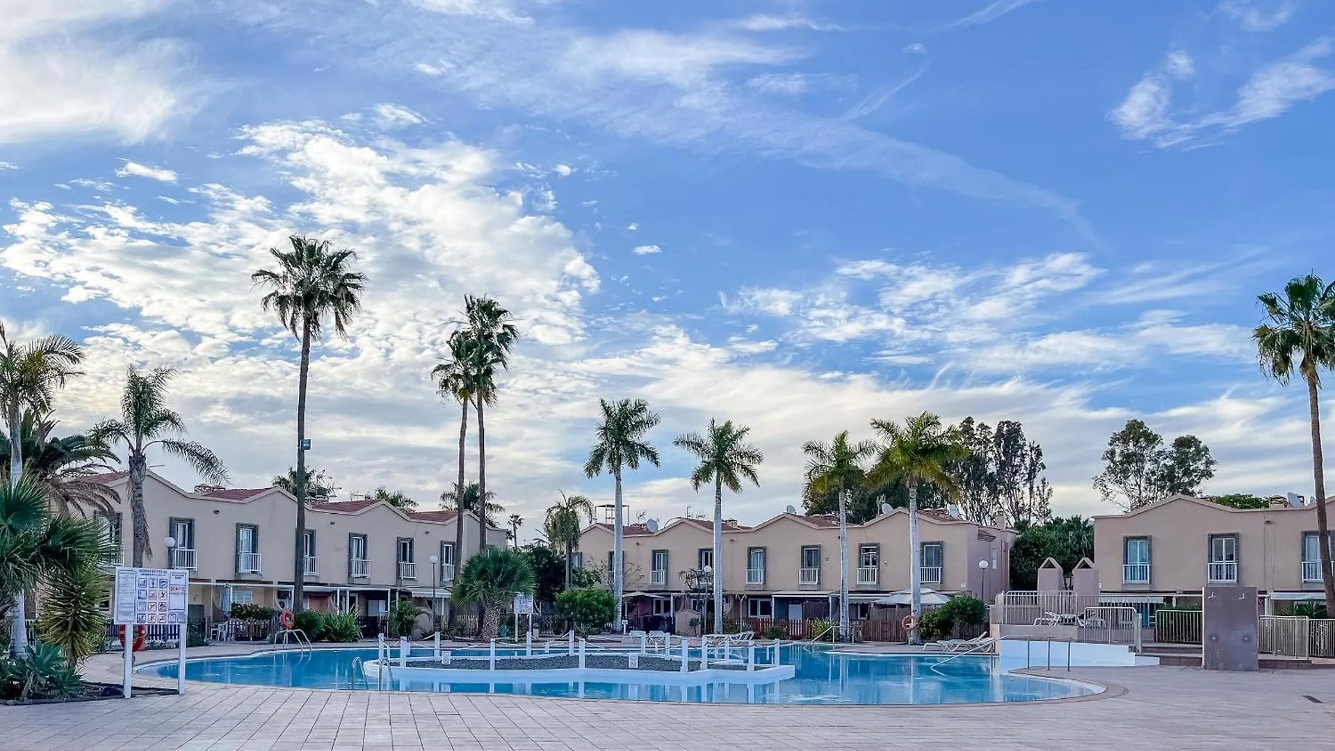 Maspalomas Aircon Duplex - Terrace & Pool San Bartolome de Tirajana  Spain